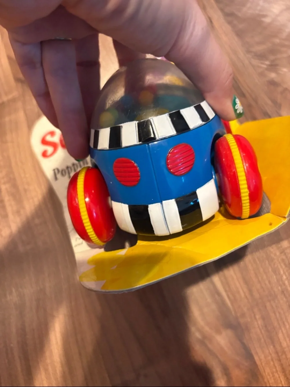 New! Sassy popping’ push car, 2003